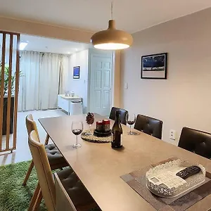 The Hari House 아파트